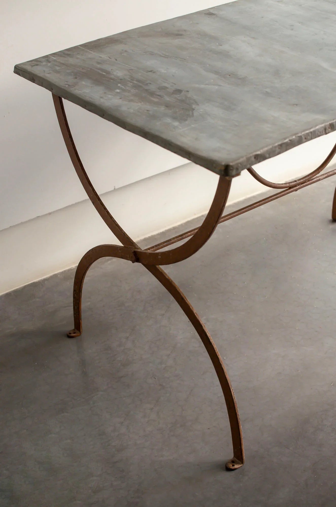TABLE DE JARDIN