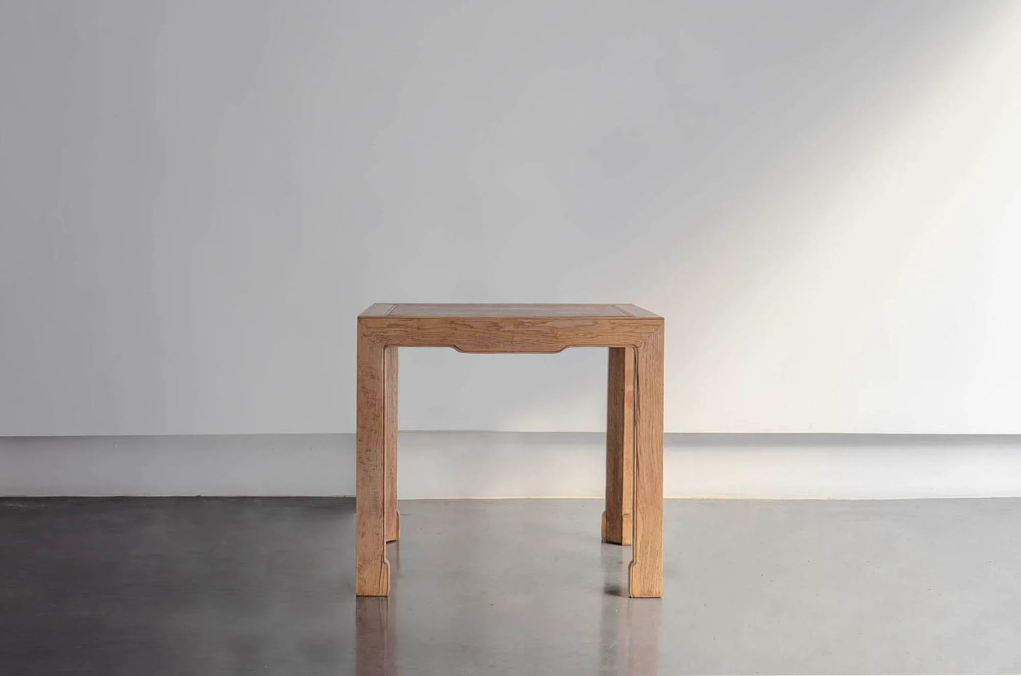 MESA AUXILIAR ORIENTE