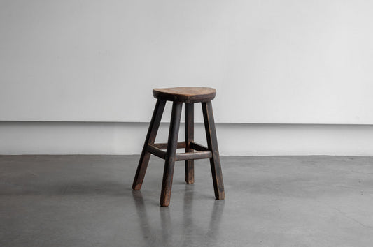 Taburete en madera de olmo