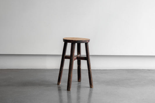 Taburete en madera de olmo