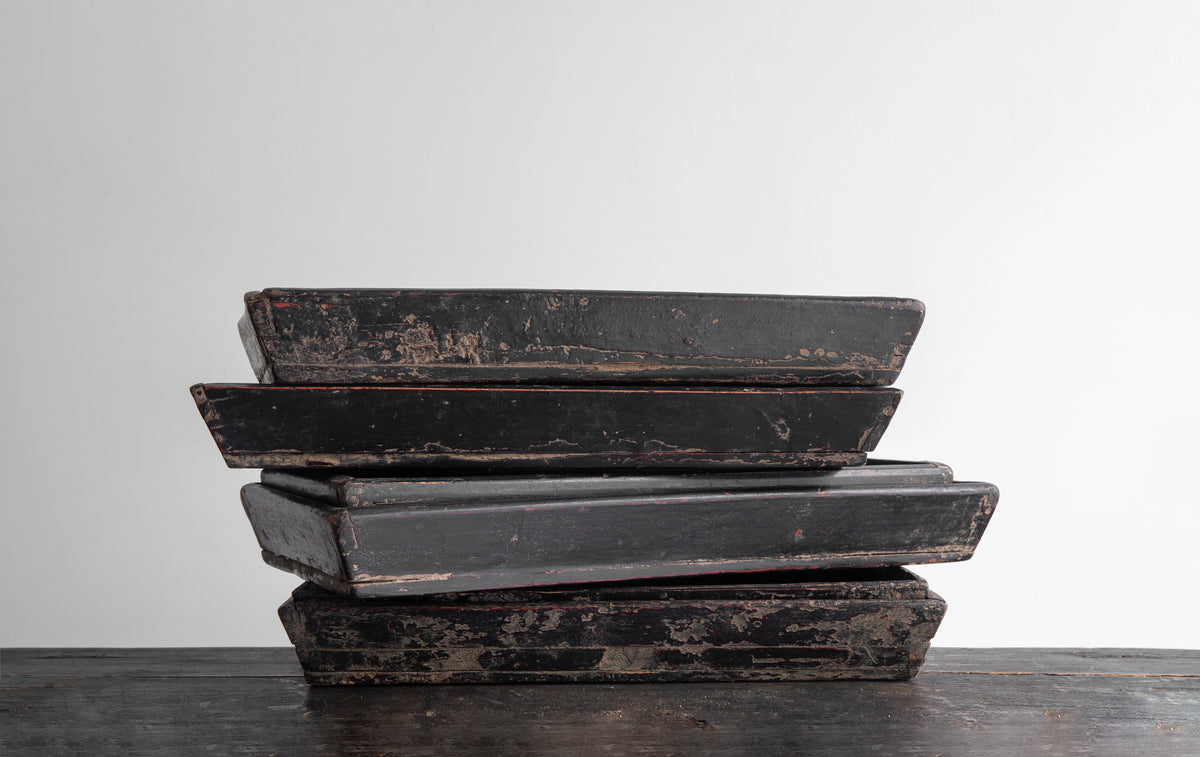 Bandejas rectangulares en madera de olmo lacada