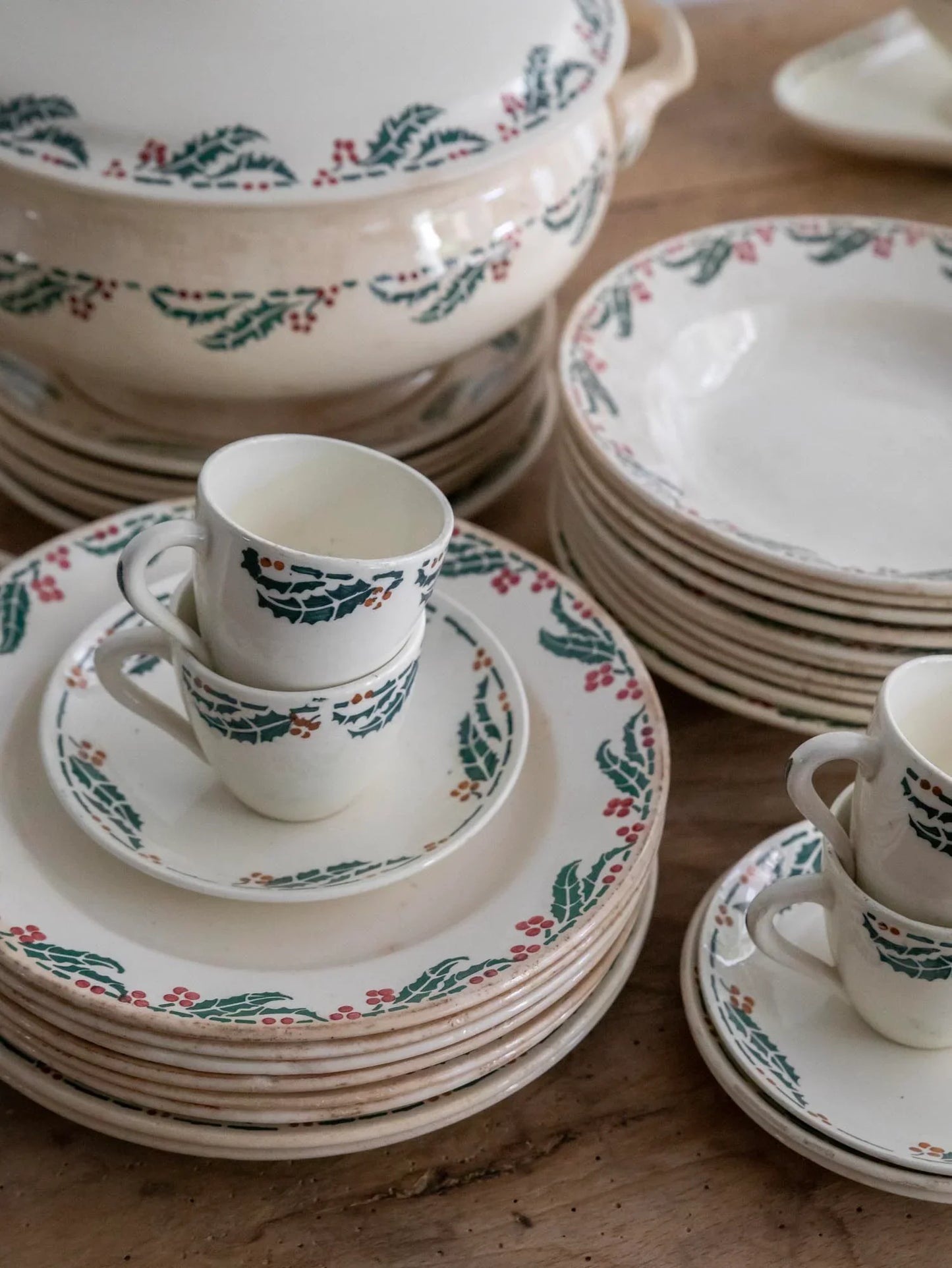 LIMOGES CROCKERY