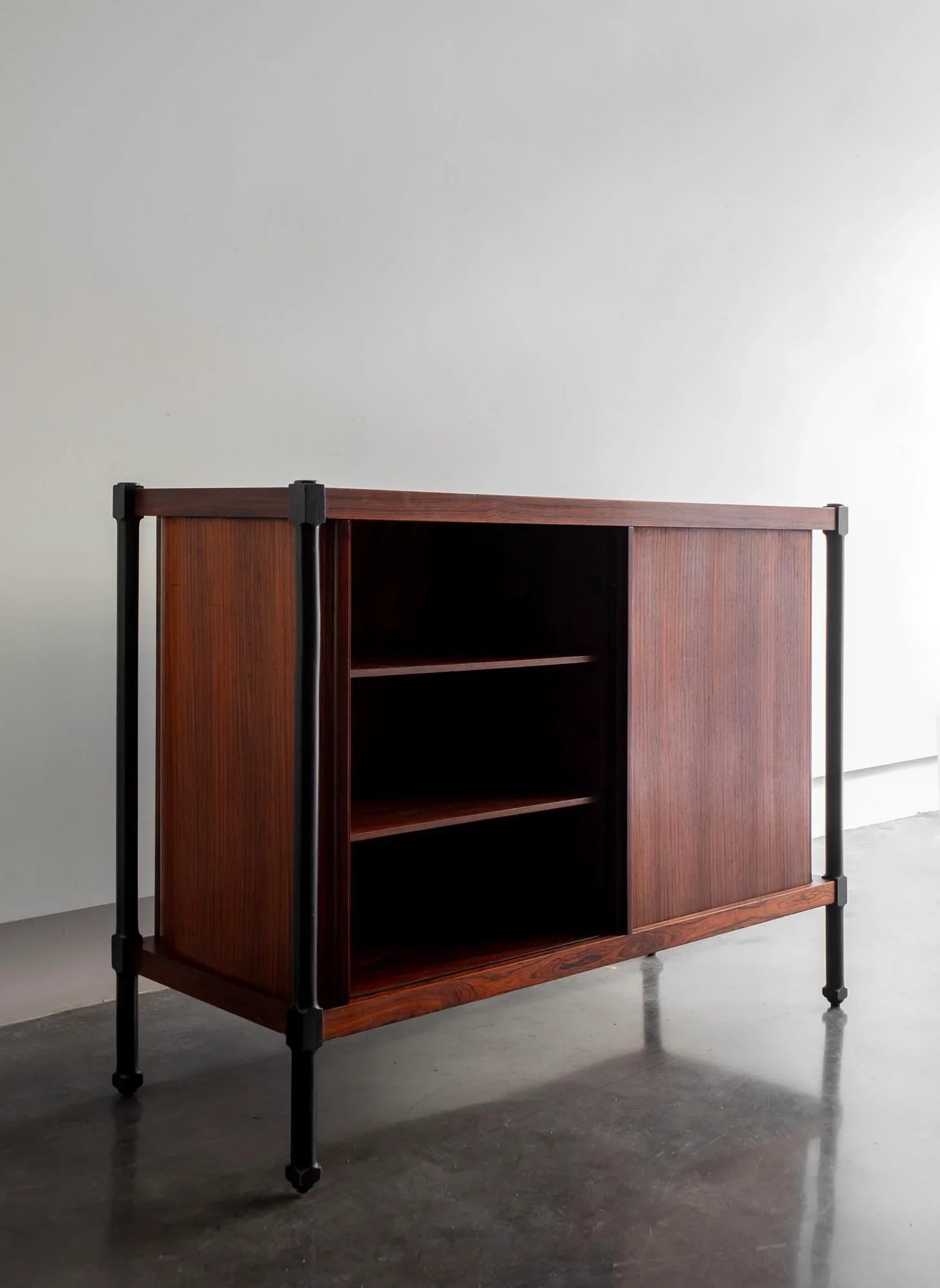 SIDEBOARD
