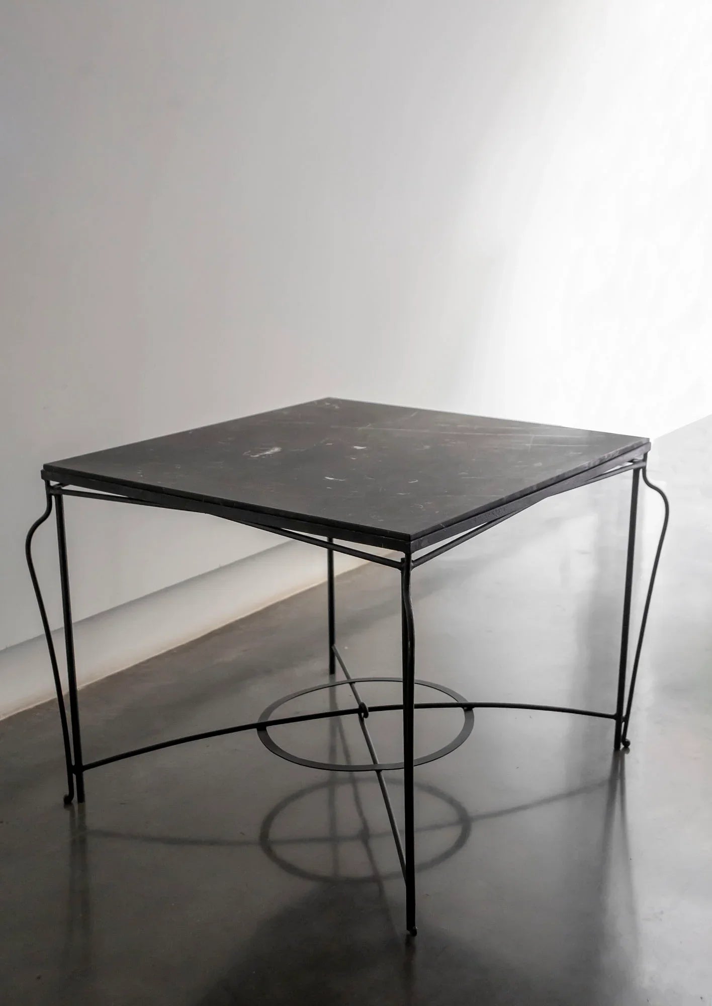 MESA DE ESTILO RECONSTRUCTION