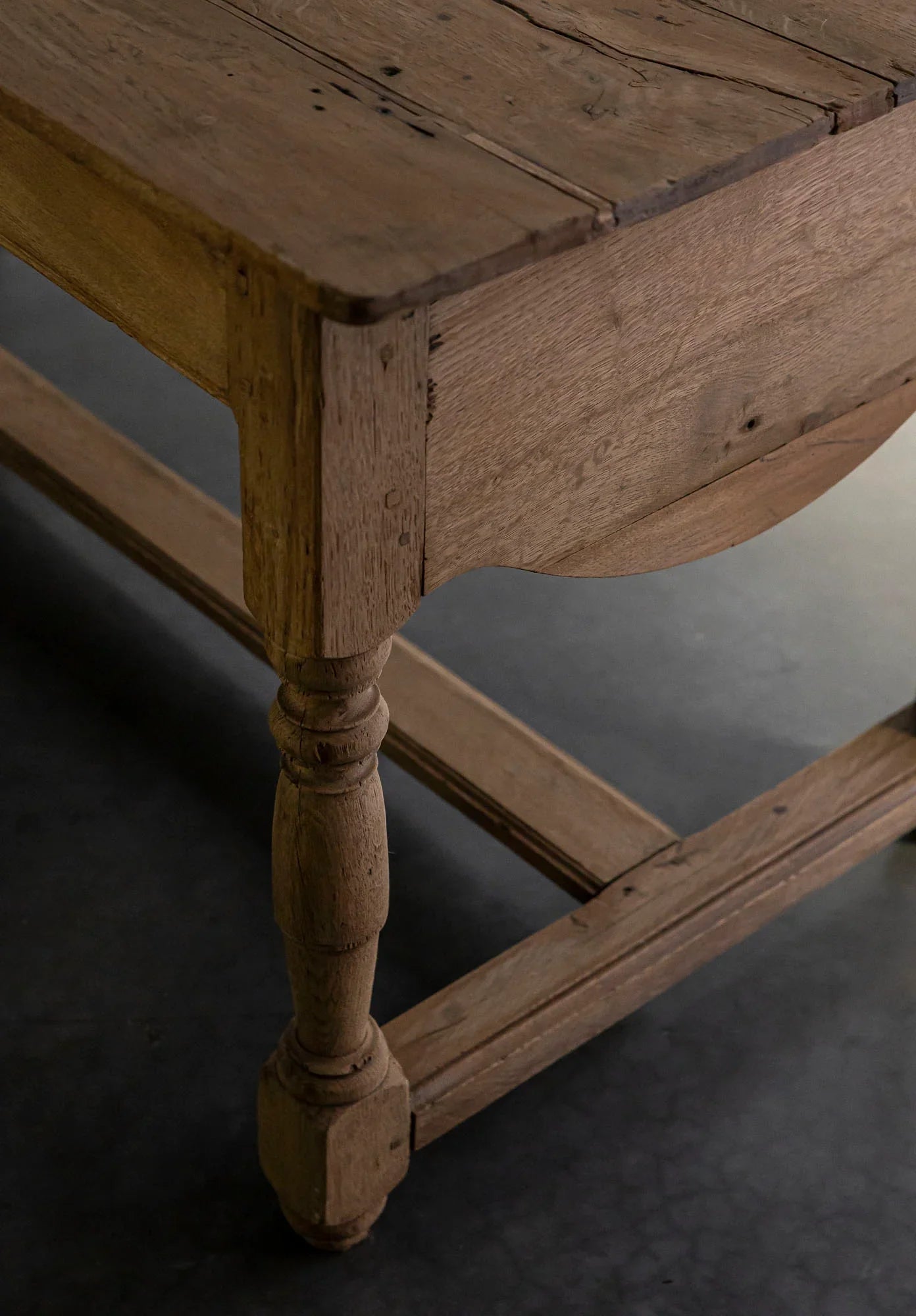 MESA DE COMEDOR