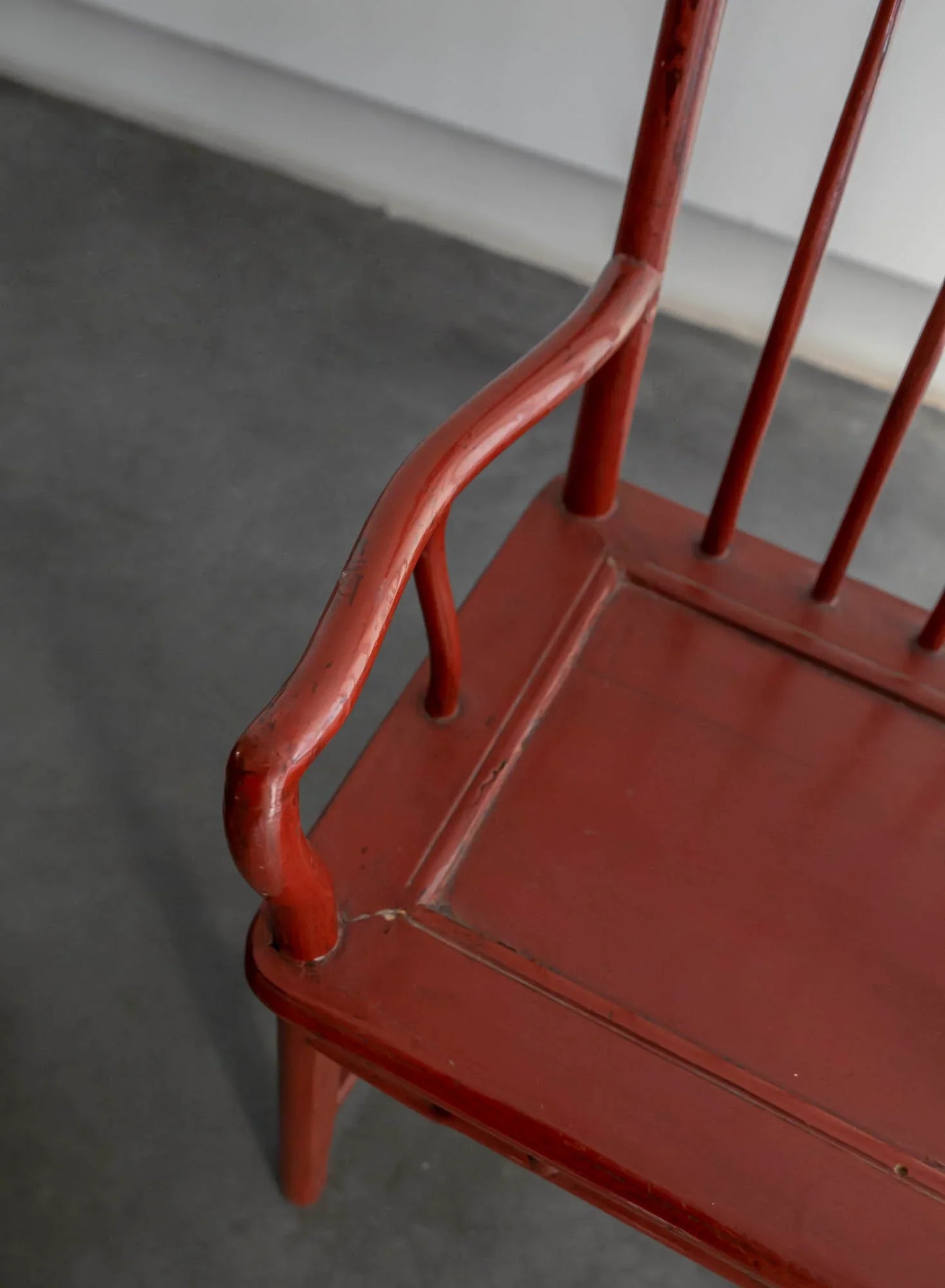 CHAISES AVEC ACCOUDOIRS