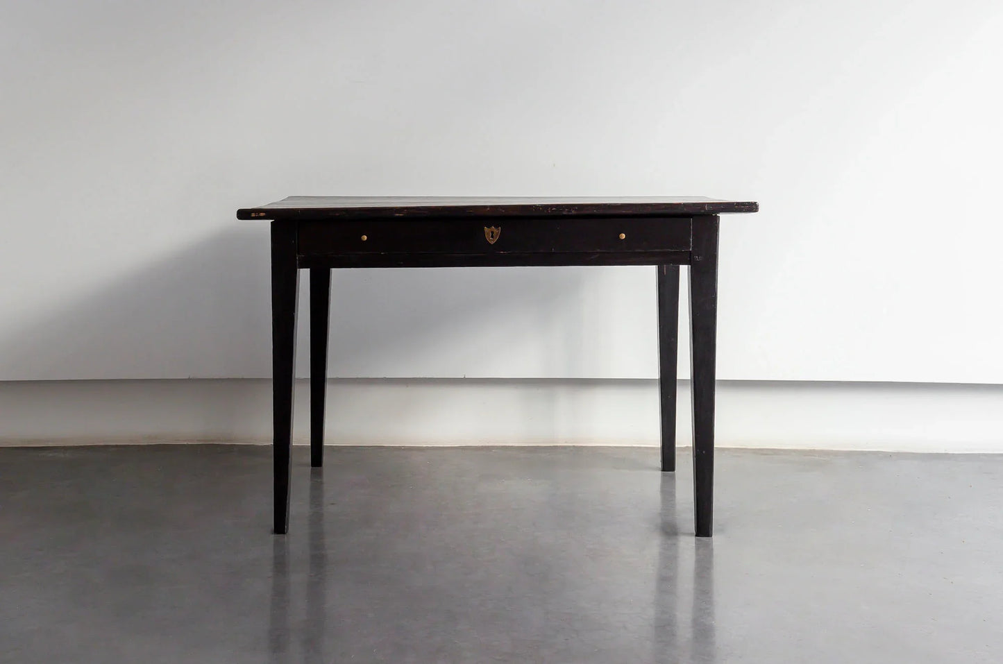 BUREAU EN PIN