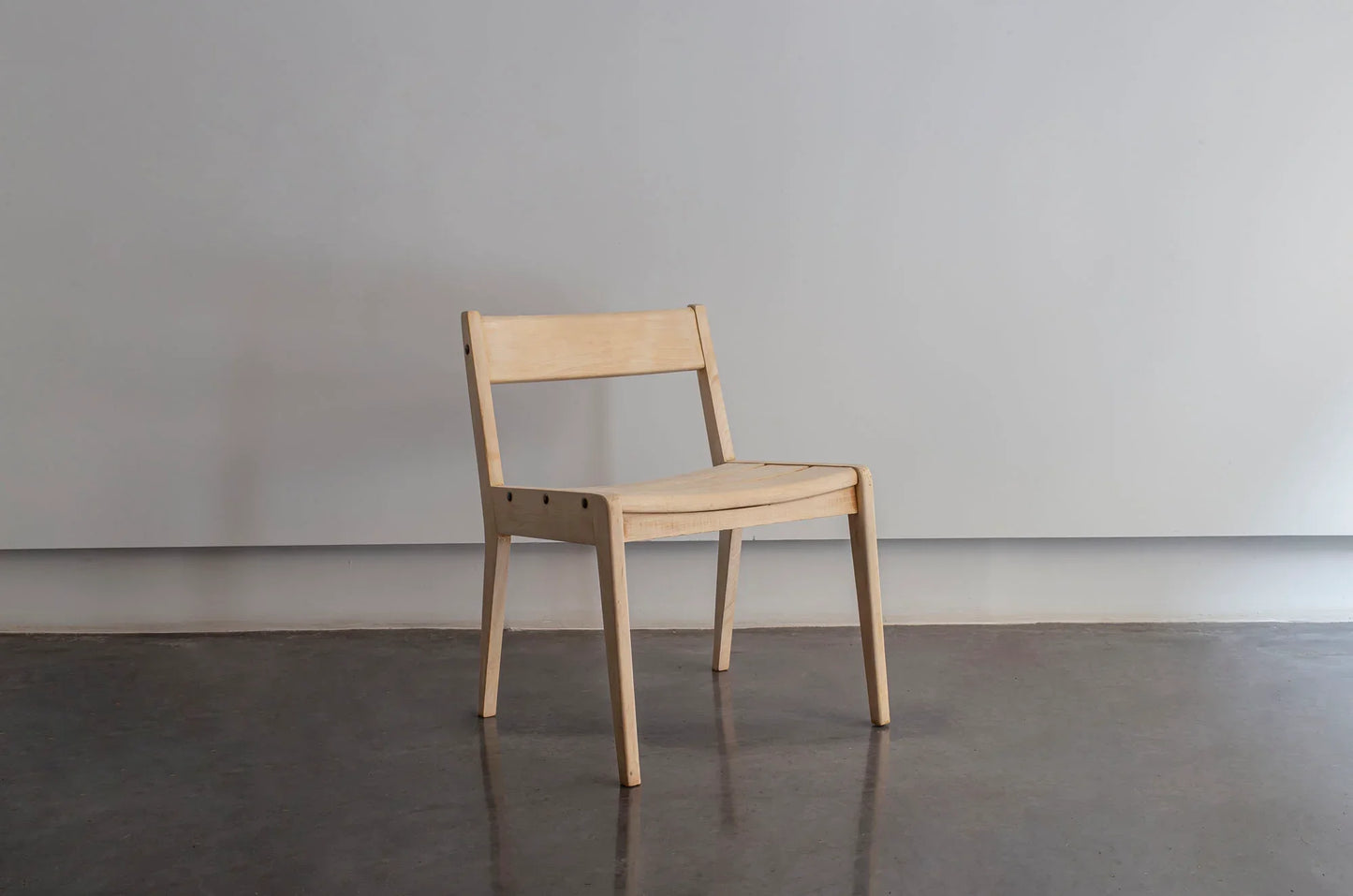 SILLA BAJA