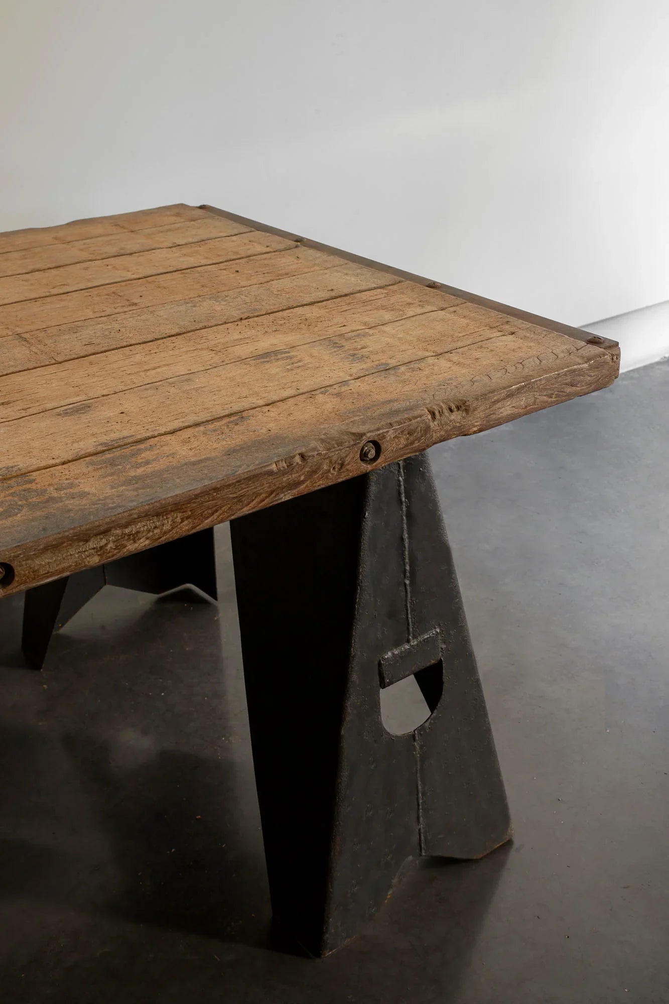 MESA INDUSTRIAL HIPERTRÓFICA