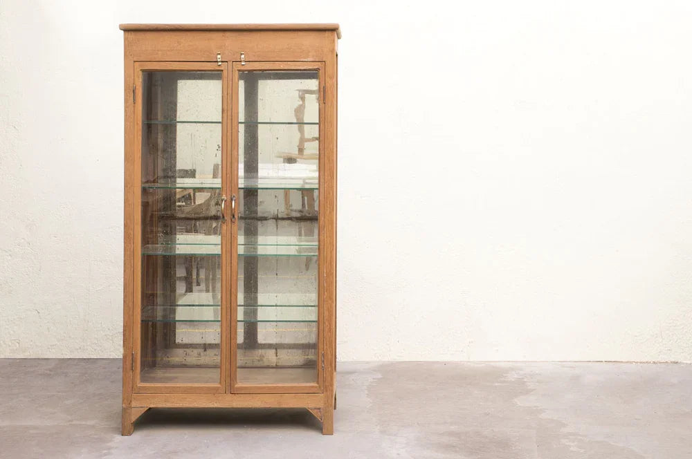 VITRINE AVEC FOND MIROIR