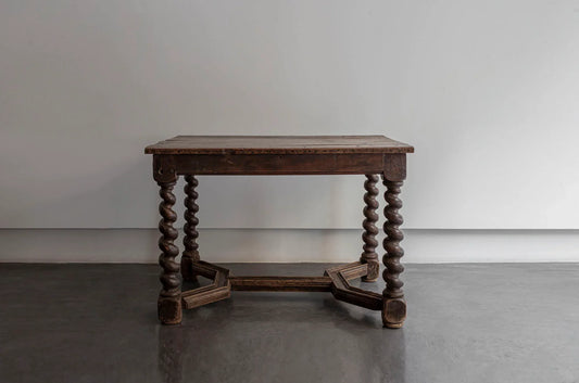 TUSCAN TABLE WITH SOLOMONIC LEGS