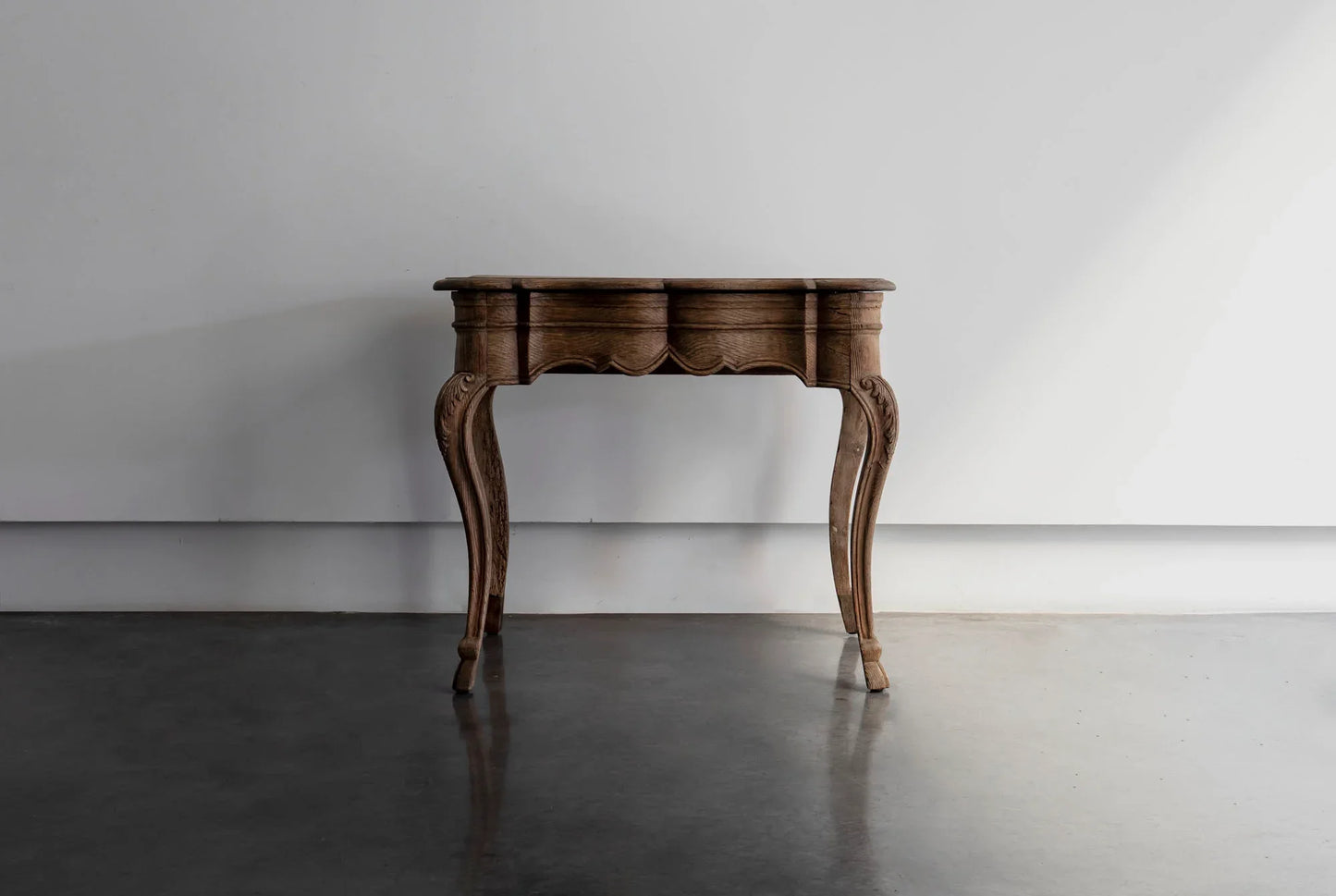 TABLE D'APPOINT