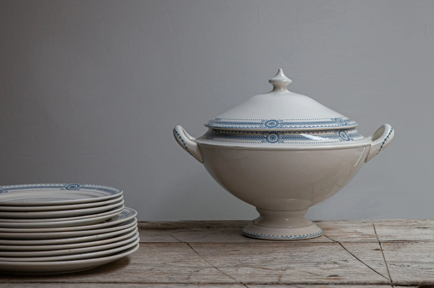 EARTHENWARE TABLEWARE